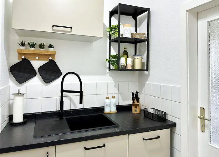 Stilvolles Apartment Mit Festungsblick Im Zentrum